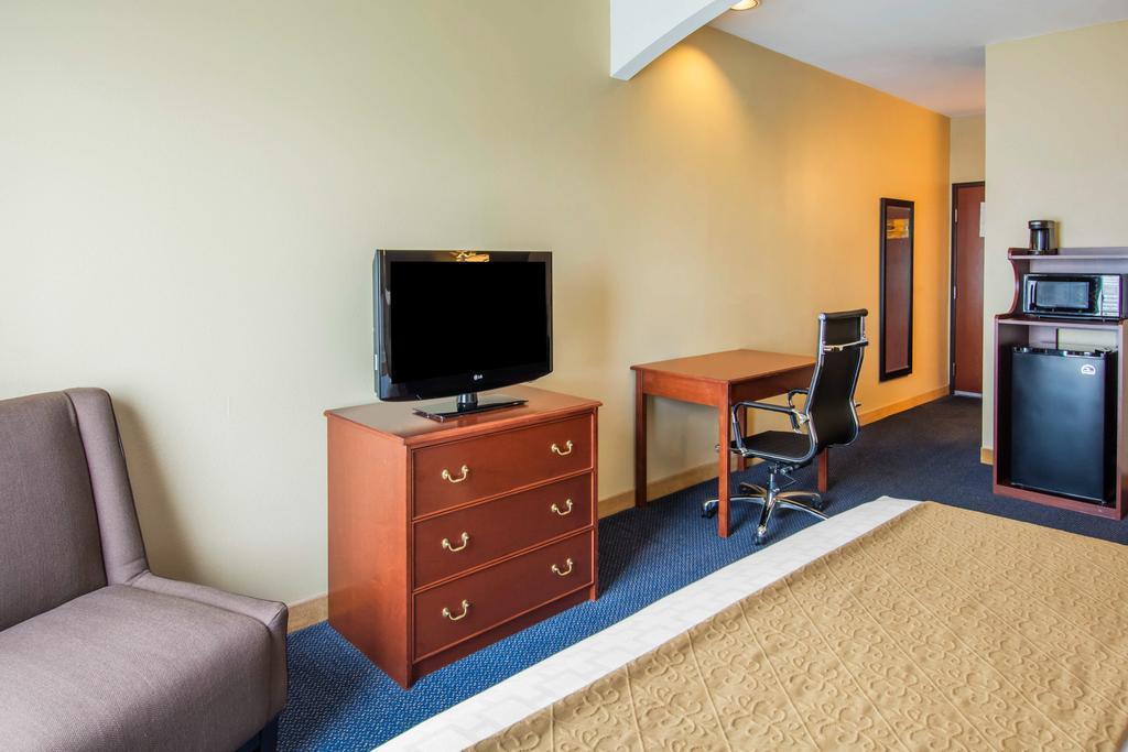 Quality Inn & Suites Of Liberty Lake Екстер'єр фото
