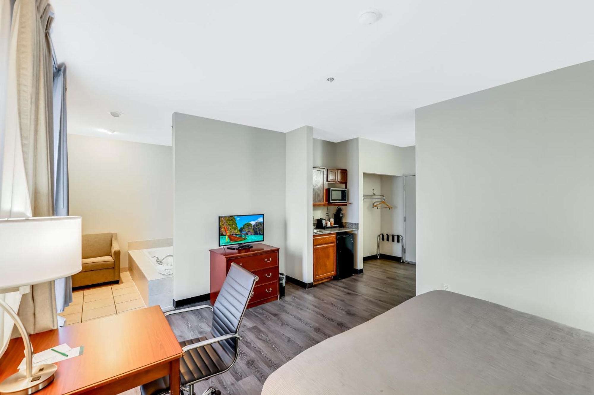Quality Inn & Suites Of Liberty Lake Екстер'єр фото