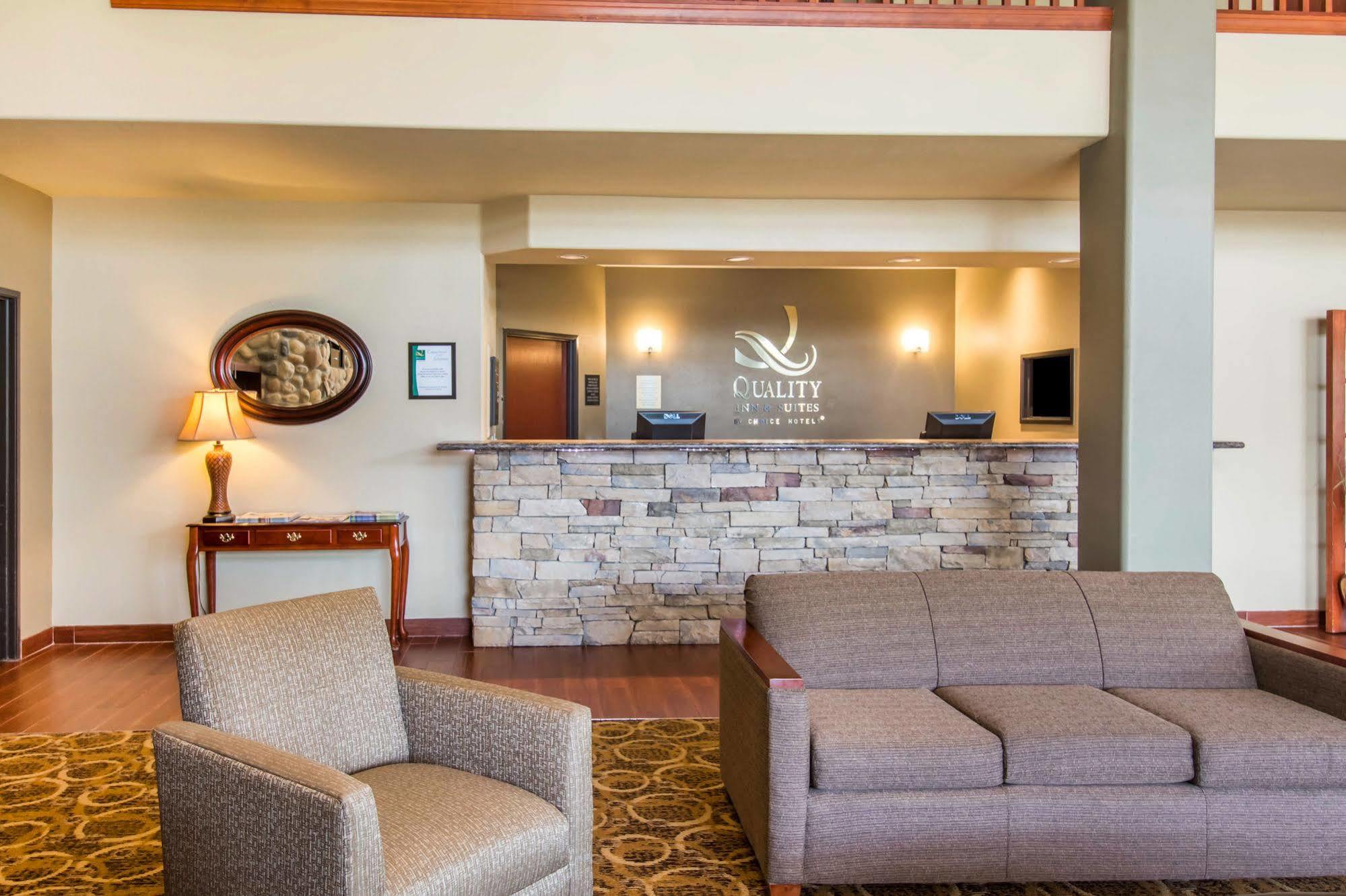 Quality Inn & Suites Of Liberty Lake Екстер'єр фото